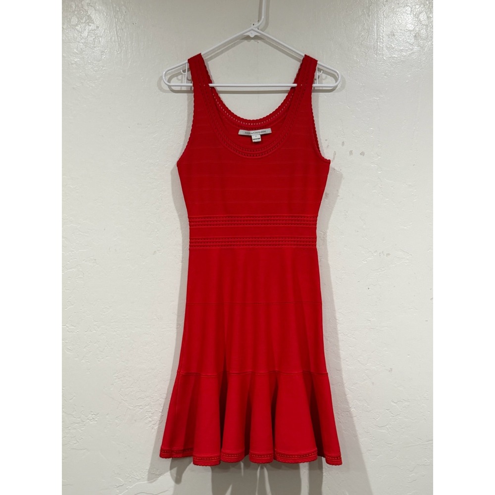 Diane von Furstenberg Perry Red Pointelle Knit Fit and Flare Dress Size P - Picture 2 of 8